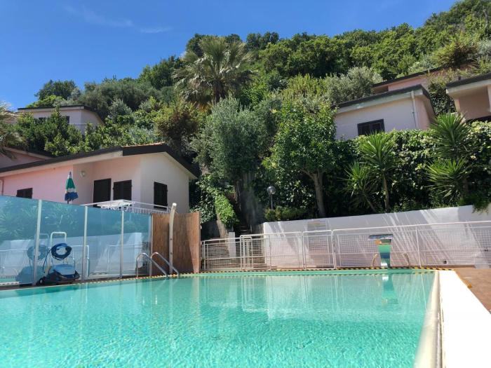 Dea Cupra Village