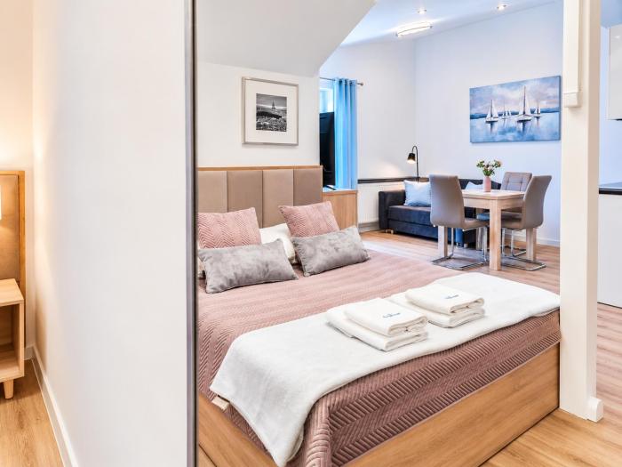 Apartament z widokiem na Morze & Parking Apartment an der Promenade & Garage - KW54