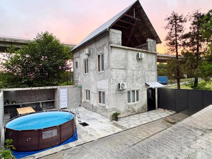 Gantiadi Eco House
