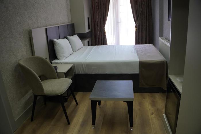 Real Hotel Van