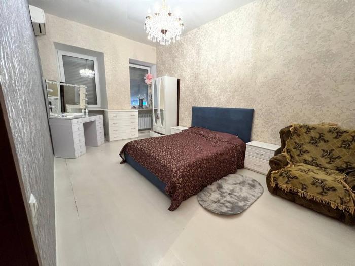 Femily Haven 5-Room Apartment