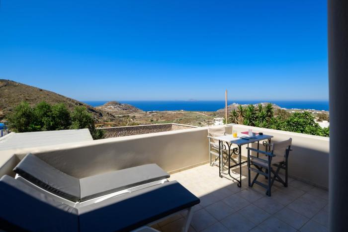 AEOLOS Apartments