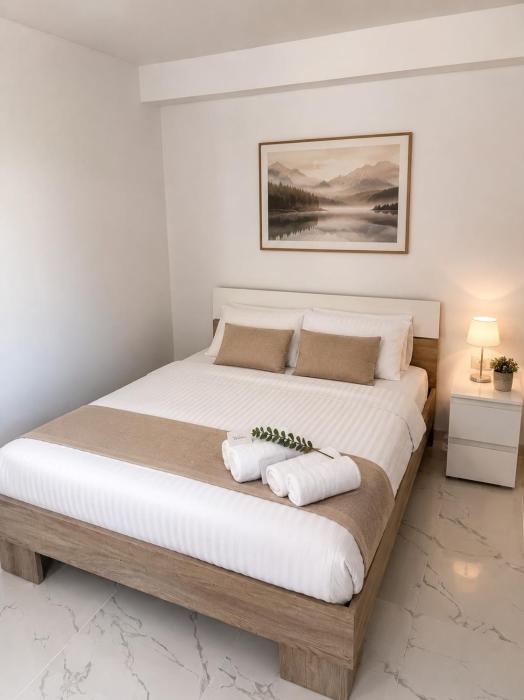 Modern Minimalist Studio, Old Town Bucharest