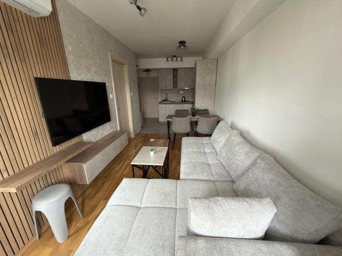 Lunara Lux Apartment, Modern Design Stay - Skopje