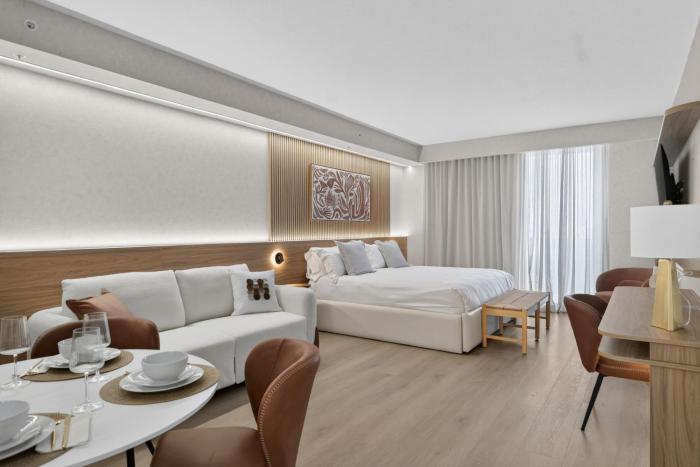 Luxury Beachfront Escape Sunny Isles