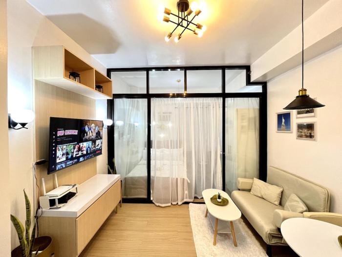 Serendipity Suite Cozy, Fast WiFi, Timog, ABS CBN