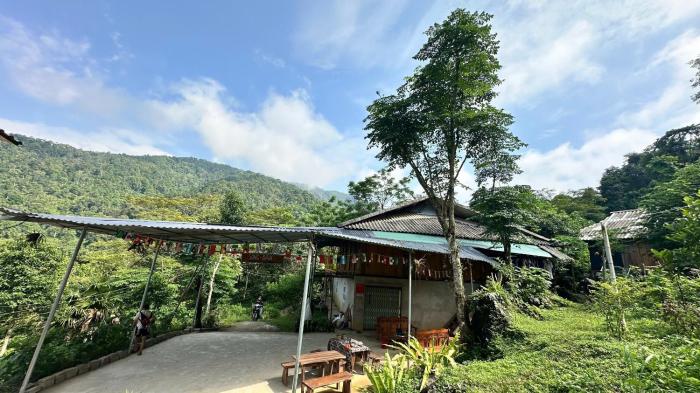 Song Ban Mountain Homestay