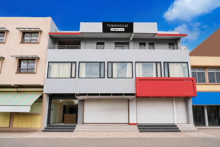 Super Townhouse Dewas Bus Terminal Ujjain Formerly The Nord