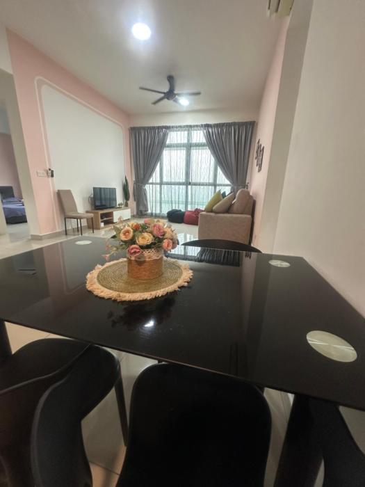 Conezion, goft view, beside ioi city mall, opposite hospital serdang, beside Uniteen and UPM, Putrajaya
