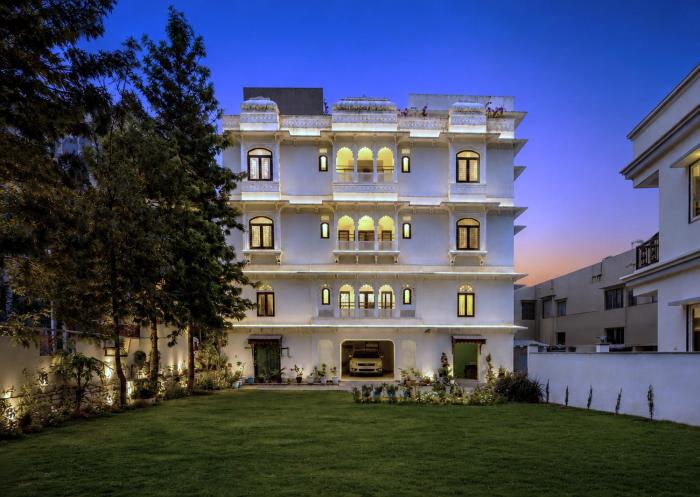 Chandra Vilas Heritage stay