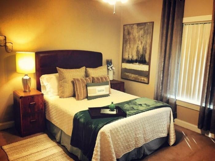 Downtown Stay with Comfort & Convenience