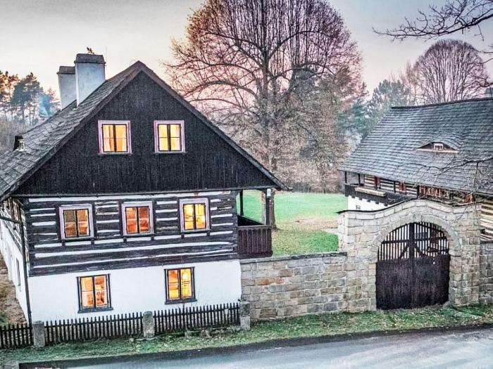 Holiday Home Máchova roubenka by Interhome