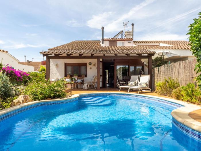 Holiday Home Lluna by Interhome