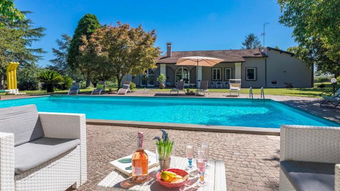 VILLA RASENA 6, Emma Villas