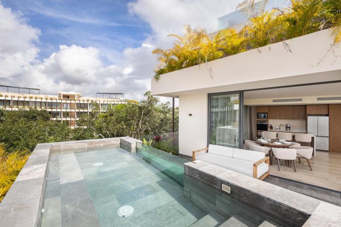 2BR Jungle Penthouse Private Pool