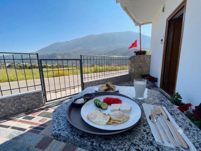 PANORAMIC VIEW Xhanari Guesthouse Tepelene