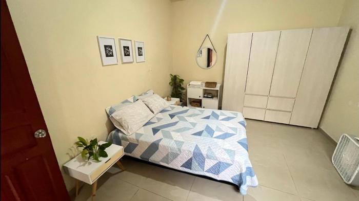 Amplia habitación, fresca y comoda