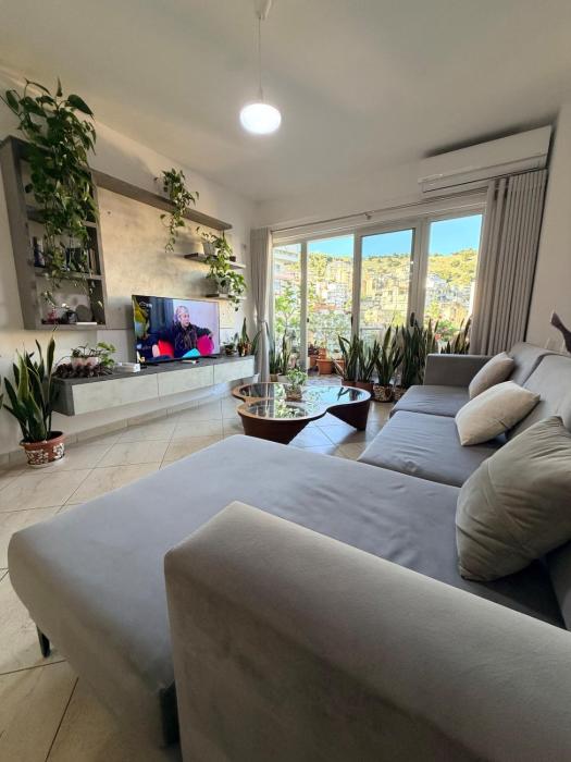 Seaview Apartment