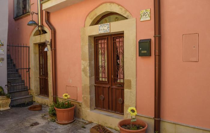 1 Bedroom Beautiful Home In Palazzolo Acreide