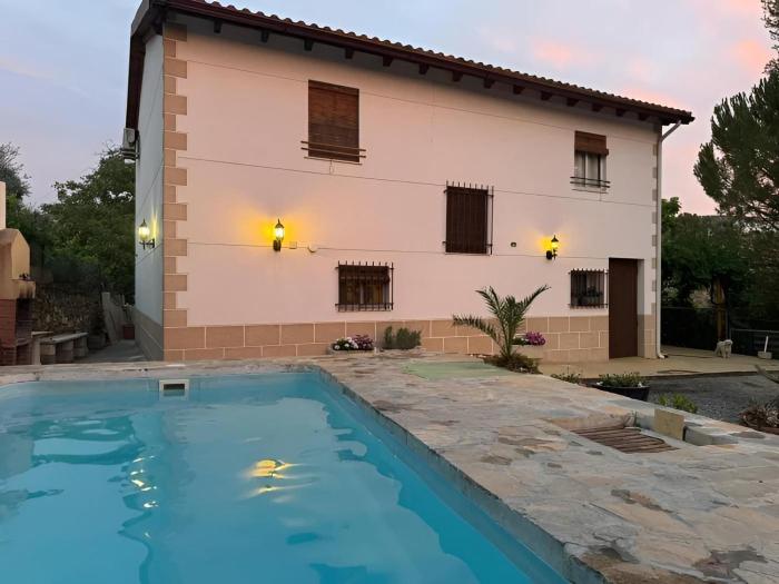 Casa Pepe - Piscina, BBQ and Parking gratis