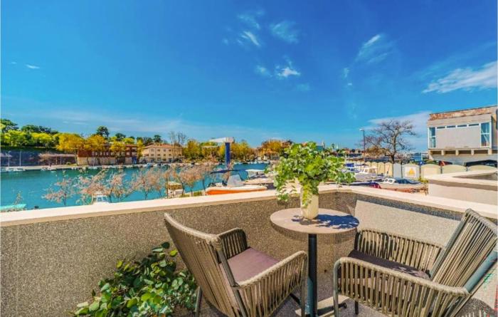 Stunning Apartment In Zadar With House Sea View