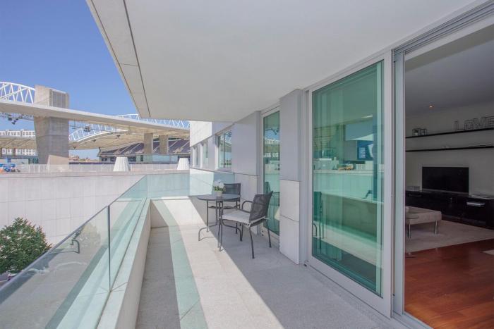 Balcony Dragao View with Parking by Liiiving
