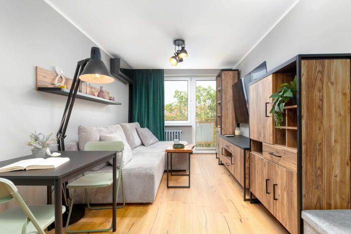 Mosaic Apartment in Rzeszów Center with Air Conditioning and Balcony by Noclegi Renters