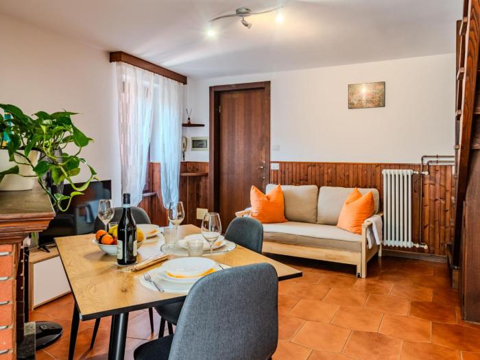 Apartment Casa Gloria by Interhome