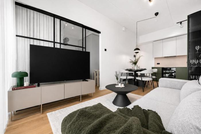 New Designer 1BR in Marati Kvartal