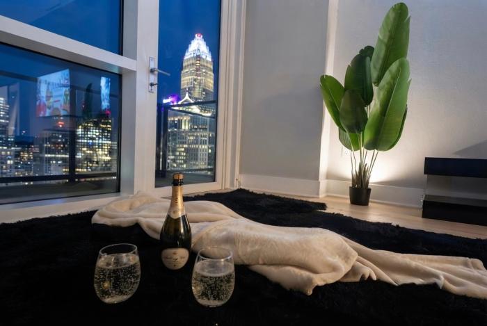 Uptown Charlotte KingSuite Penthouse