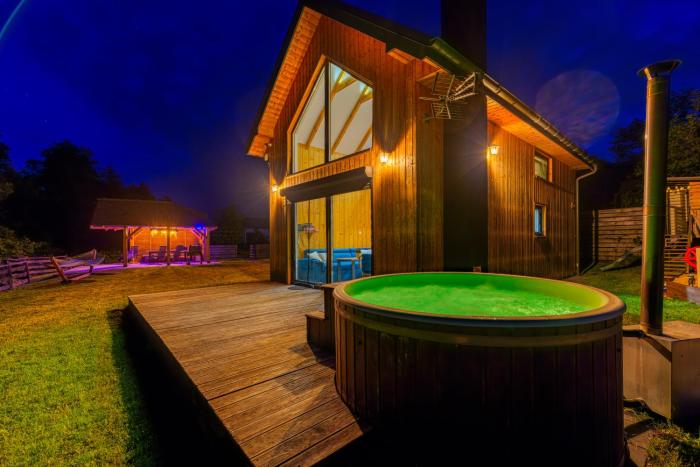 JASZCZURKA, domek nad rzeką, Zwierzyniec, Roztocze, Jacuzzi, Sauna