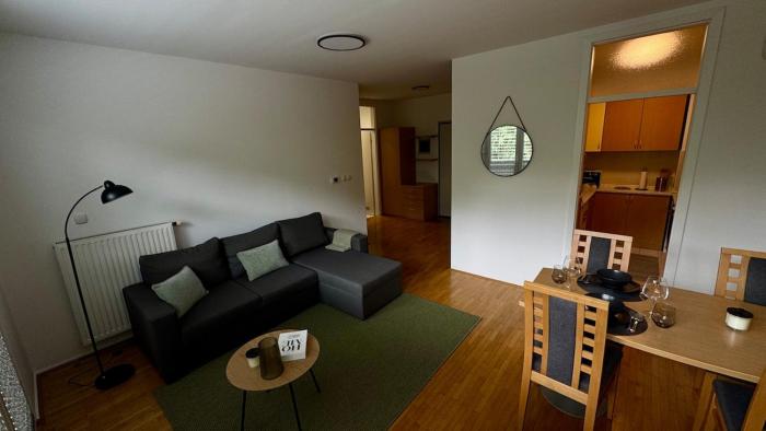 Quiet Apartment Near City Centre & Zoo