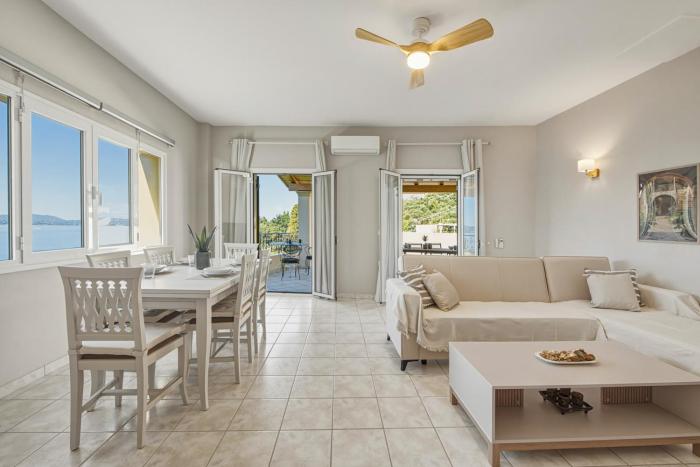 Casa Cipresso with Sea View Terrace