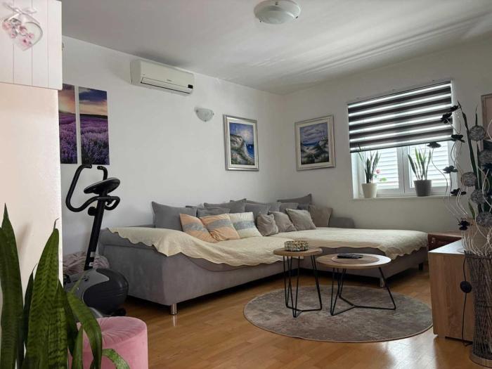 Apartment Posedarje by Aneo Travel