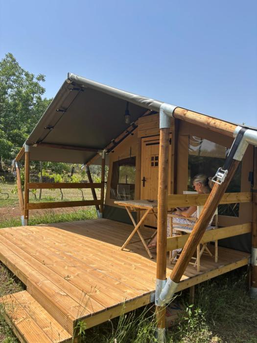 Vulture Glamping