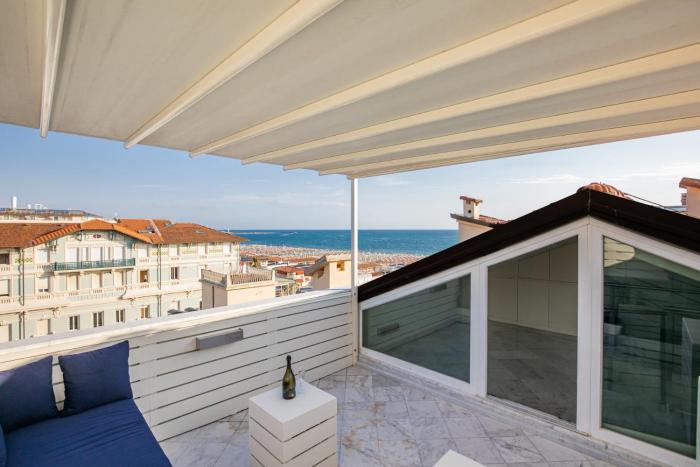 Marea • Luxury Rooftop on the Promenade, Viareggio