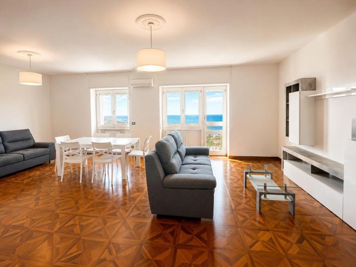 Romantic sea view apartment