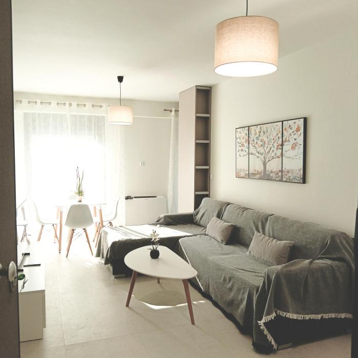 Pearl Suite Marousi & Parking