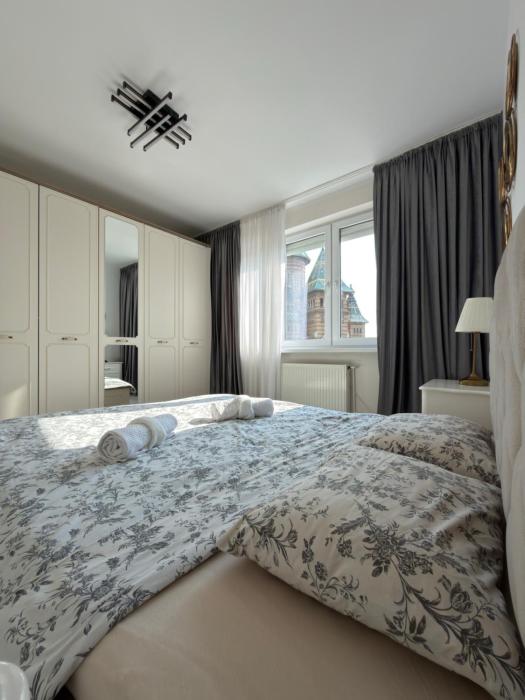 AVA Apartment - Cathedral view