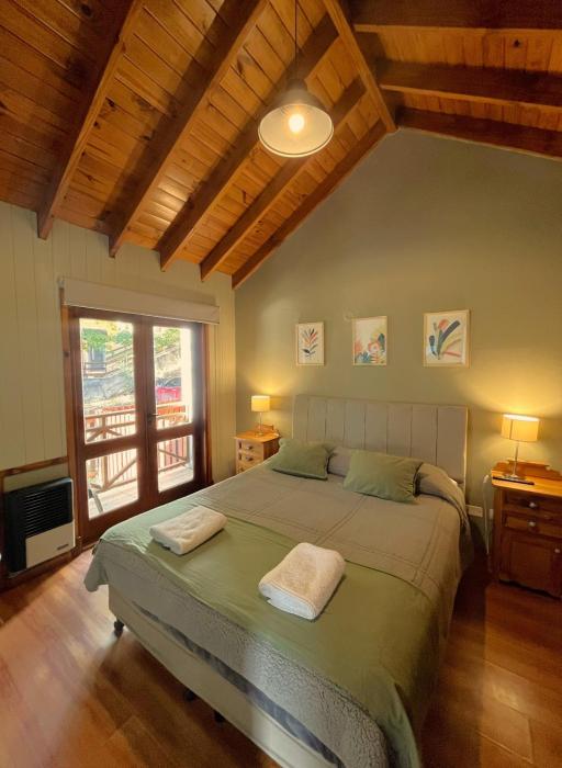 Casa Amancay I Amplia, Cómoda y Céntrica - Ayres Del Bosque Alojamientos
