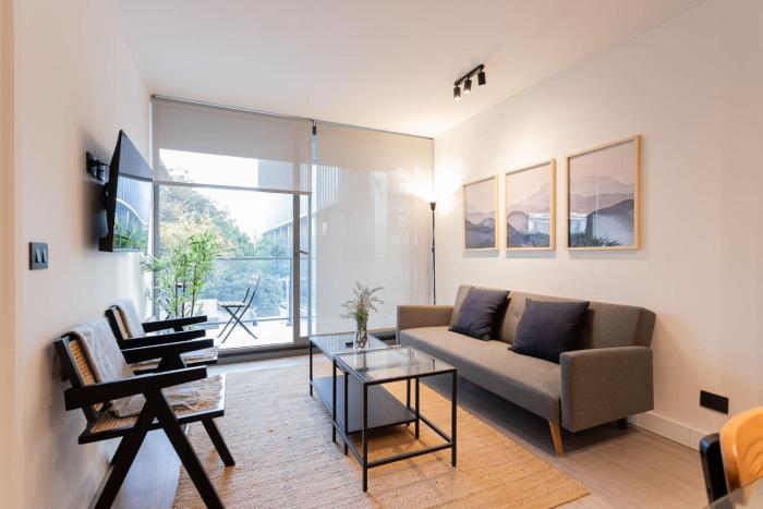 Chic 1BR Flat Presidente Riesco Premier Living
