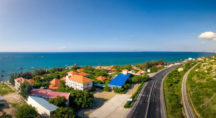 Phu Yen Beachfront Fishing Village Homestay