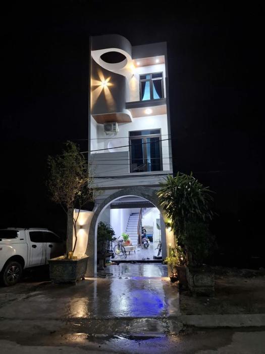 Home Phong Vân