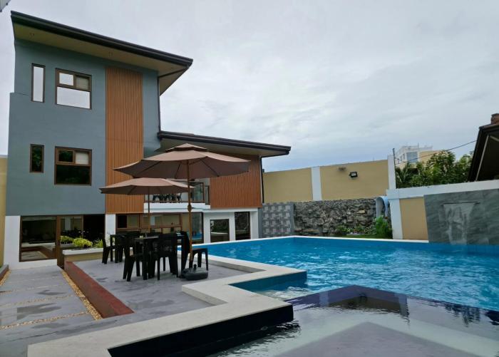JELs Resort