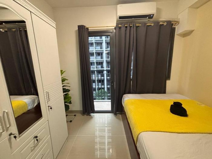 Ehndras Room in MOA Near Airport