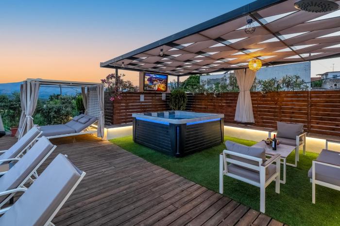 Villa Paris with Rooftop & Jacuzzi