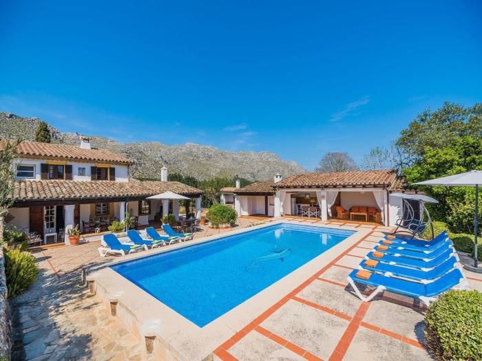 Charming Chalet for 8 in Pollensa