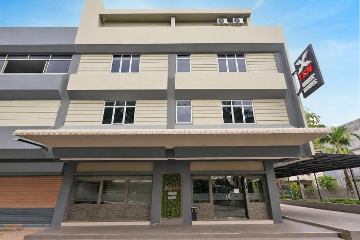 Collection O Near Harbour Bay Mall formerly X Ten Guest House