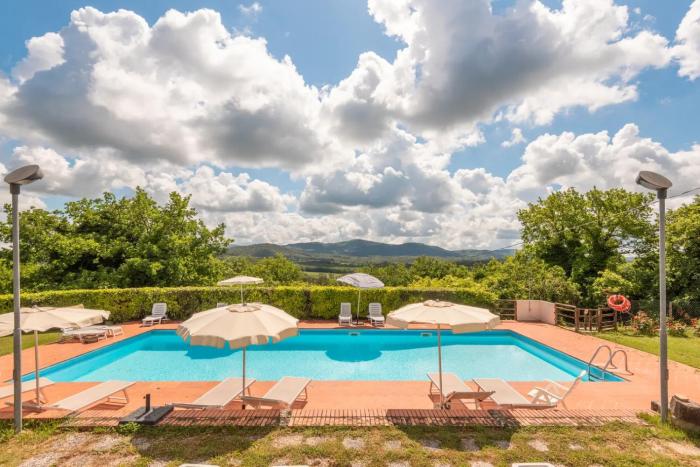 Rustico con jacuzzi in Toscana