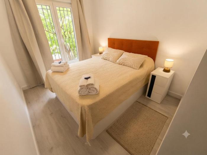 B-A Apartment 10min walk to the beach